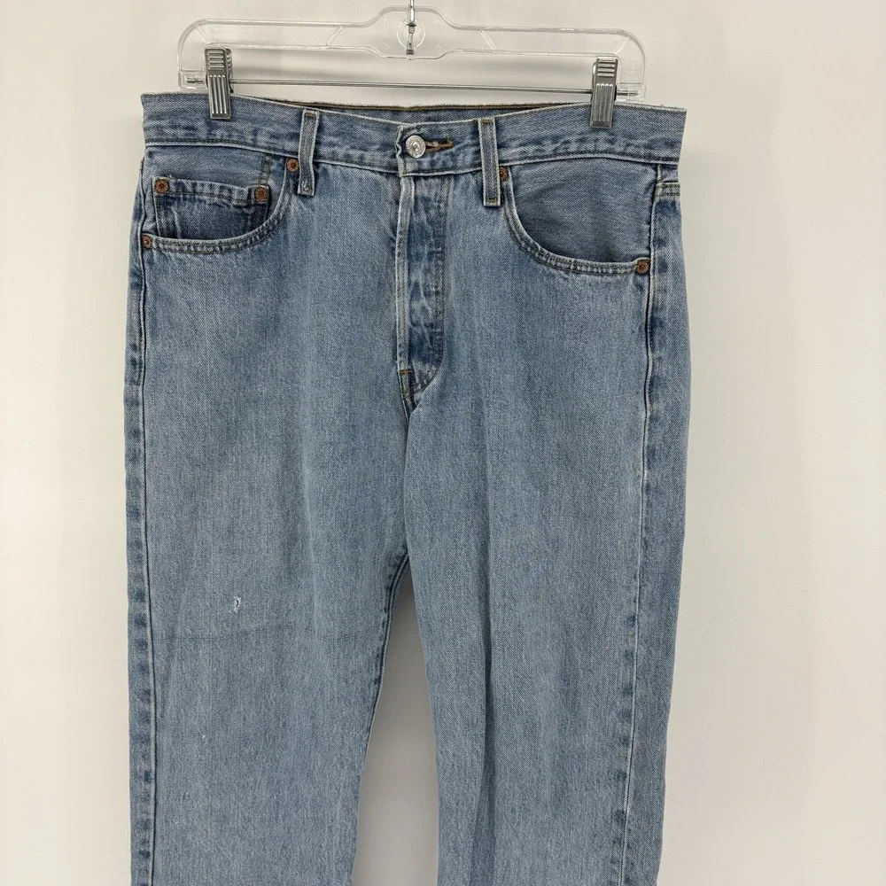 Levis 501 Original Fit Jeans Light Wash Button Fly Denim Y2K Men 33X32 (32X31.5)